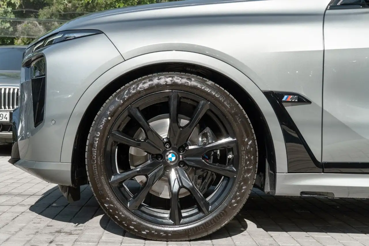 BMW Inny 9