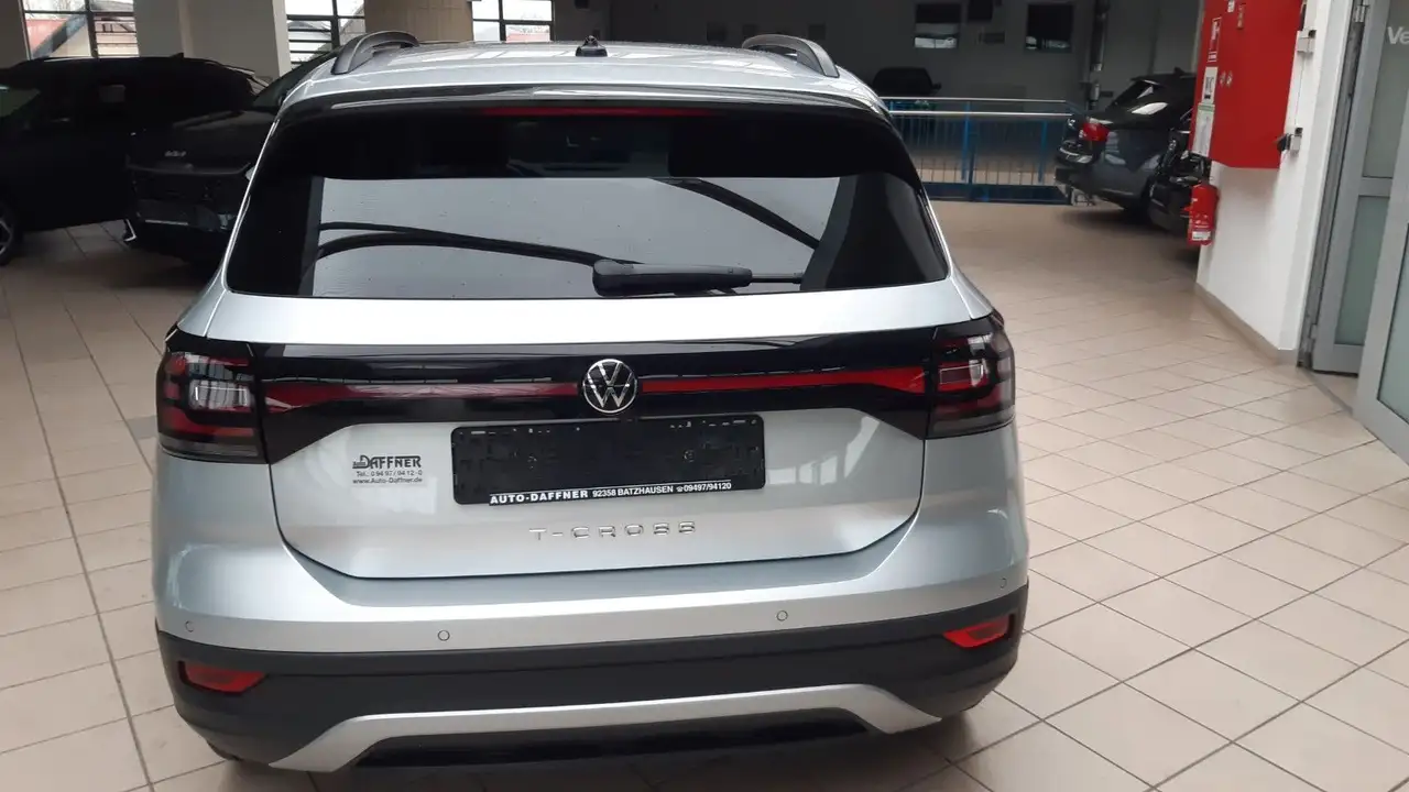 Volkswagen T-Cross 7
