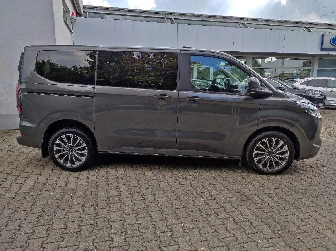 Ford Tourneo 5