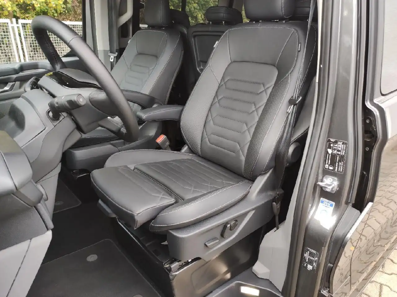 Ford Tourneo 6