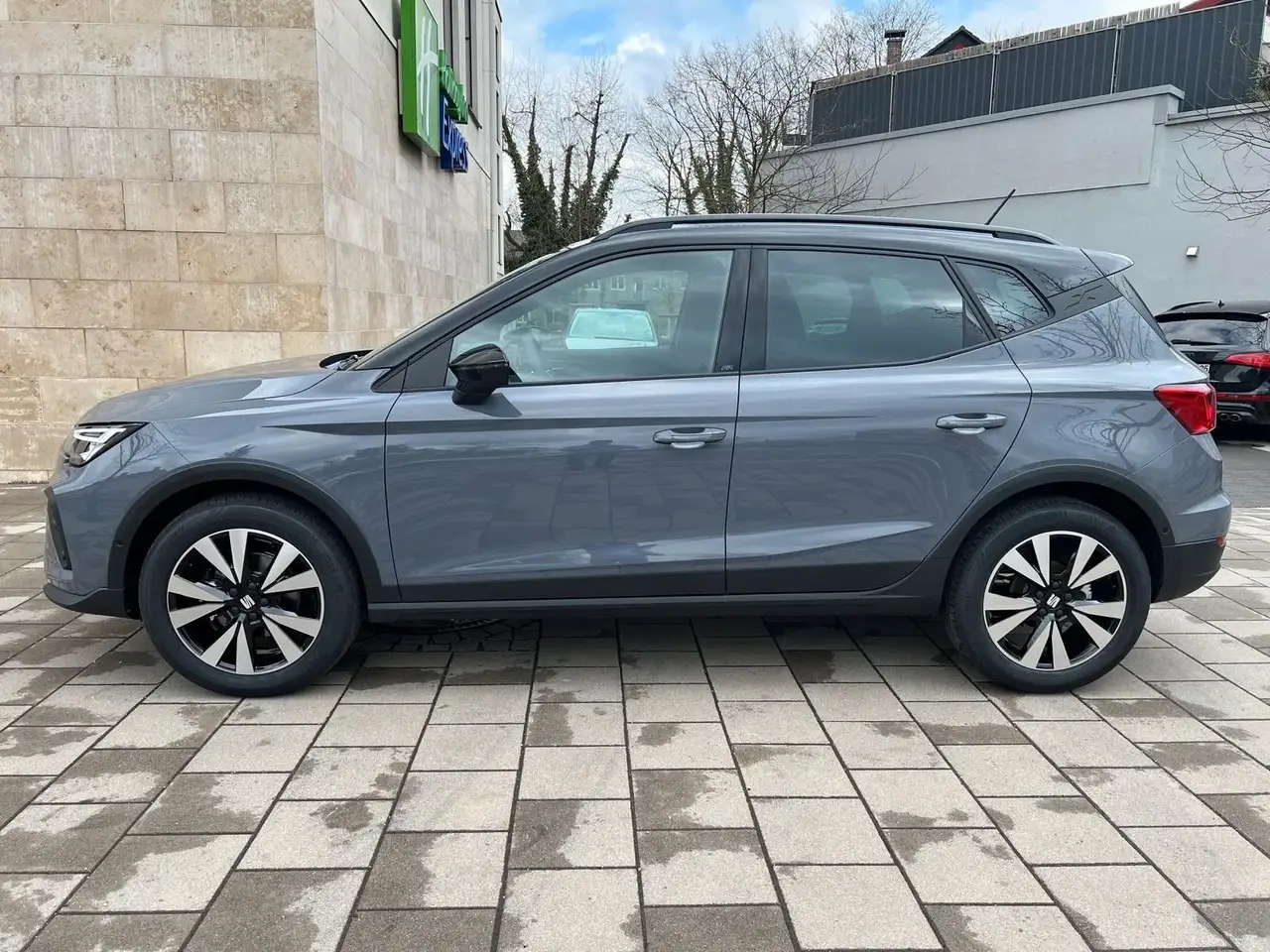 Seat Arona 4