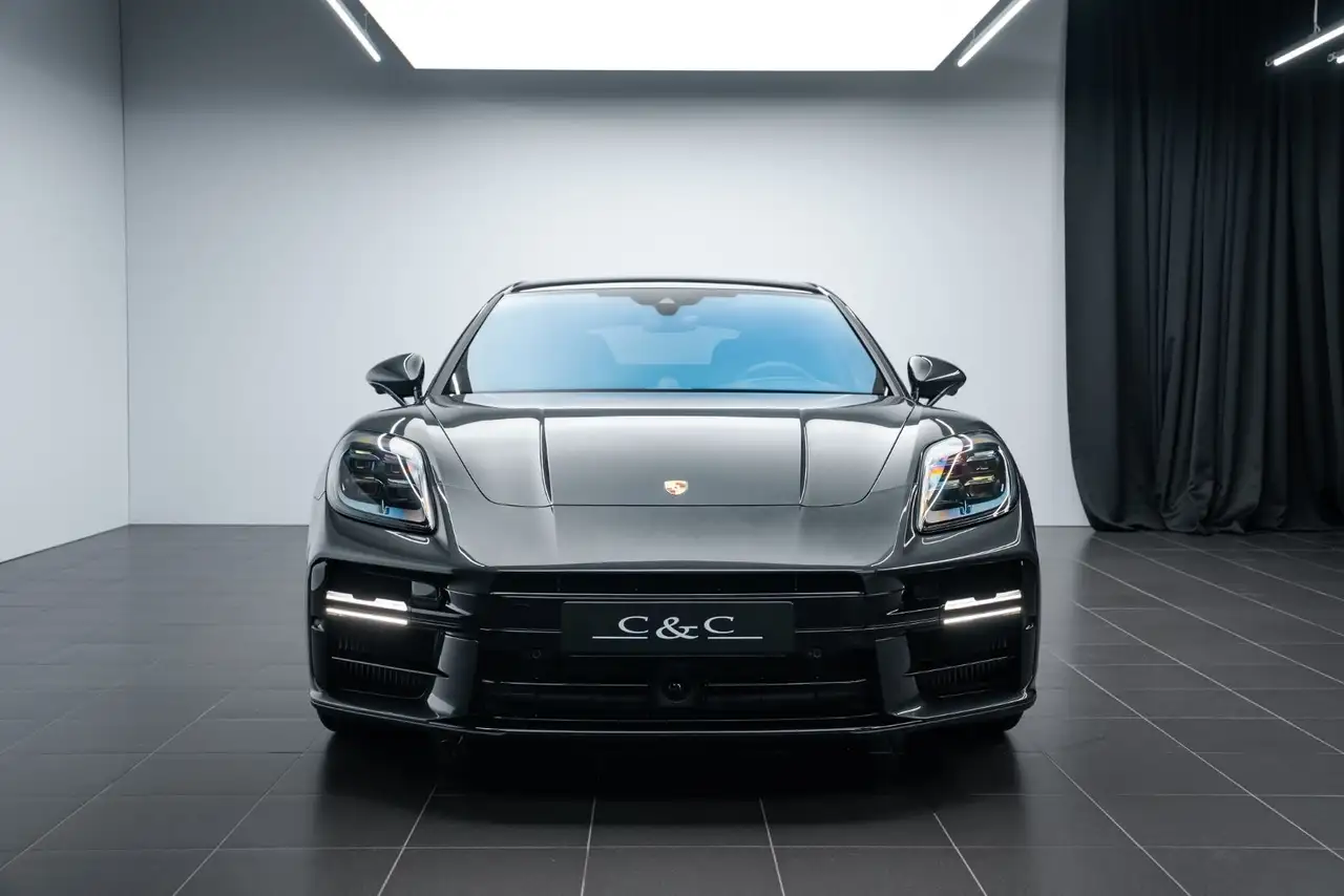 Porsche Panamera 2