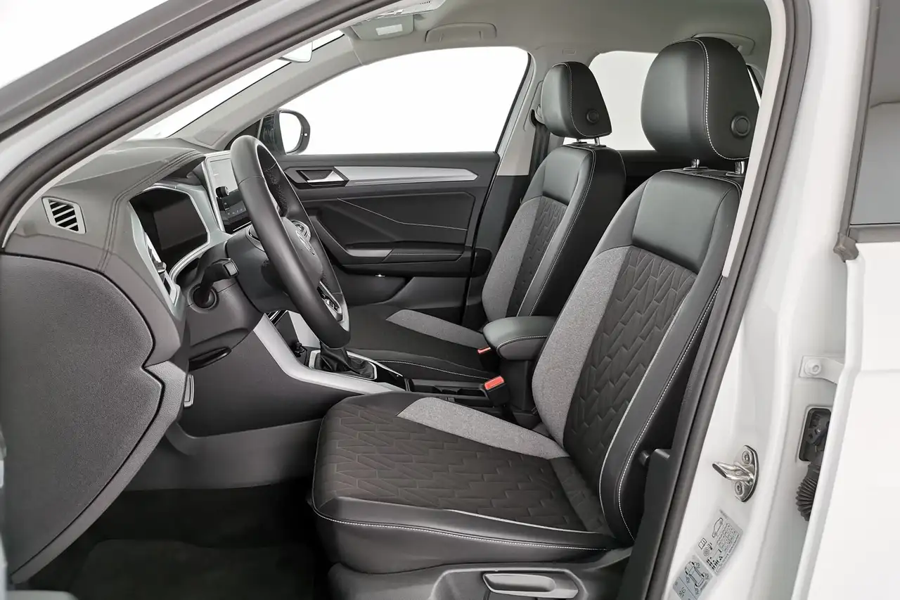 Volkswagen T-Roc 8