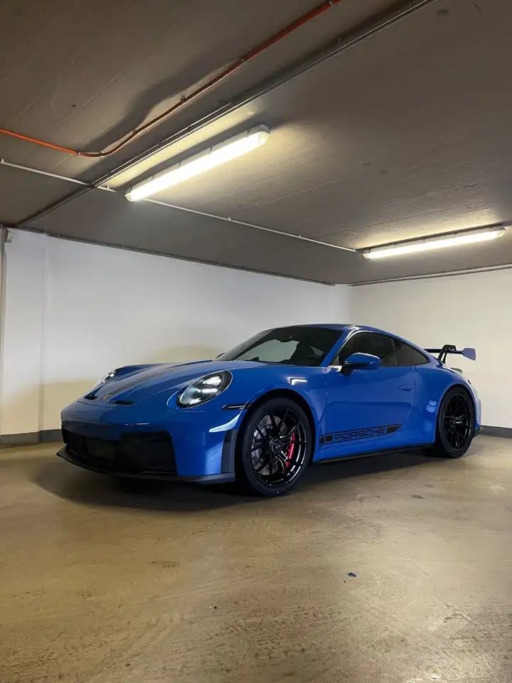 Porsche 992 911