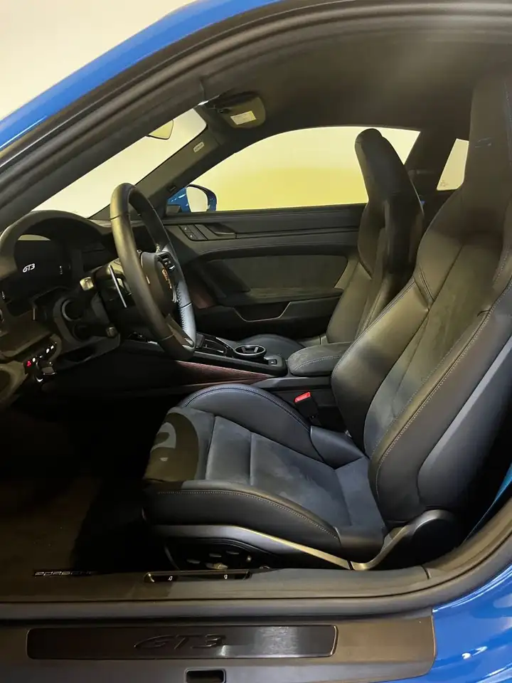 Porsche 992 911 10