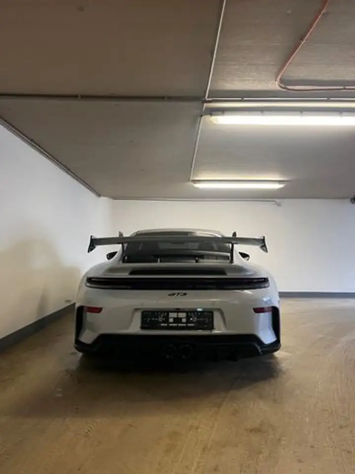 Porsche 992 911 6