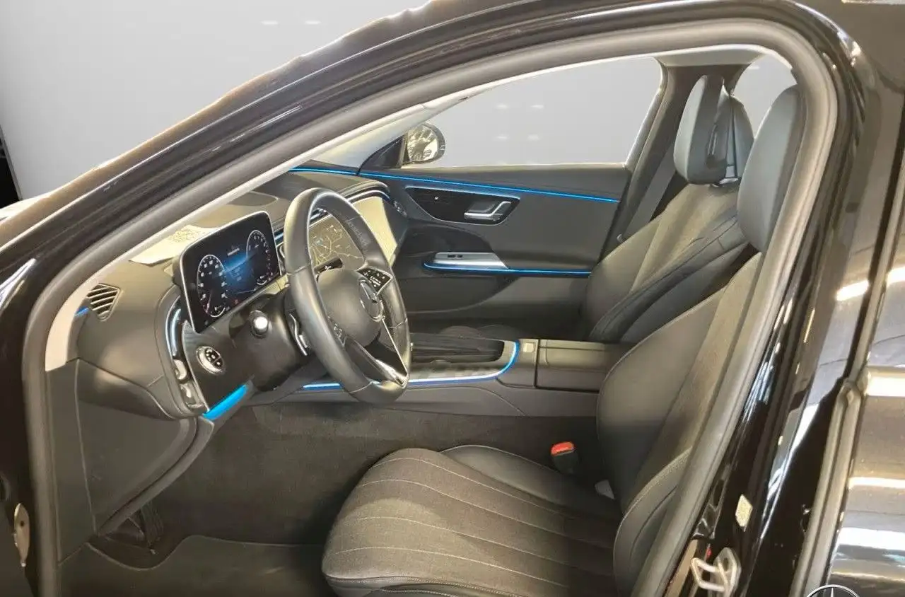 Mercedes-Benz E 300 6