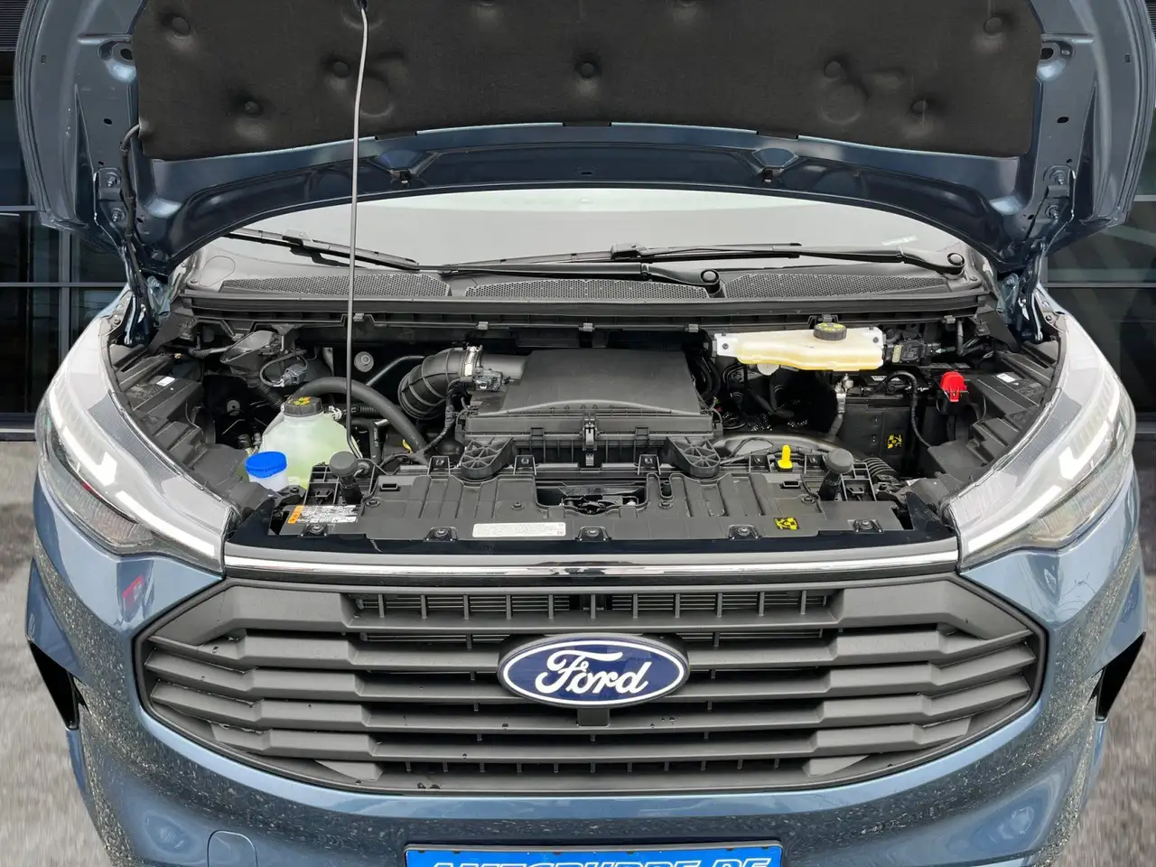 Ford Transit 9