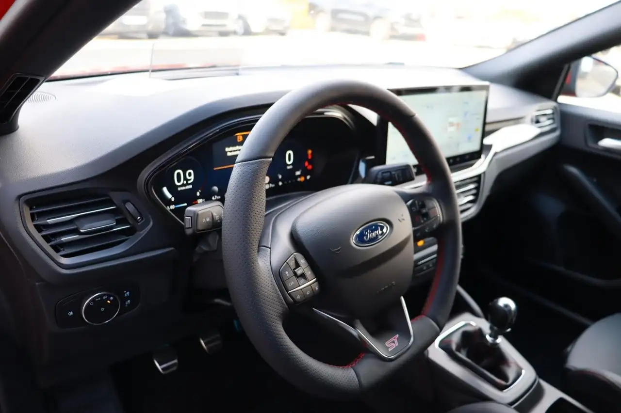 Ford Focus 12