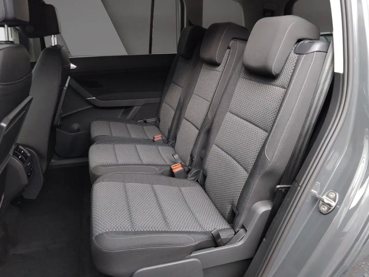 Volkswagen Touran 7
