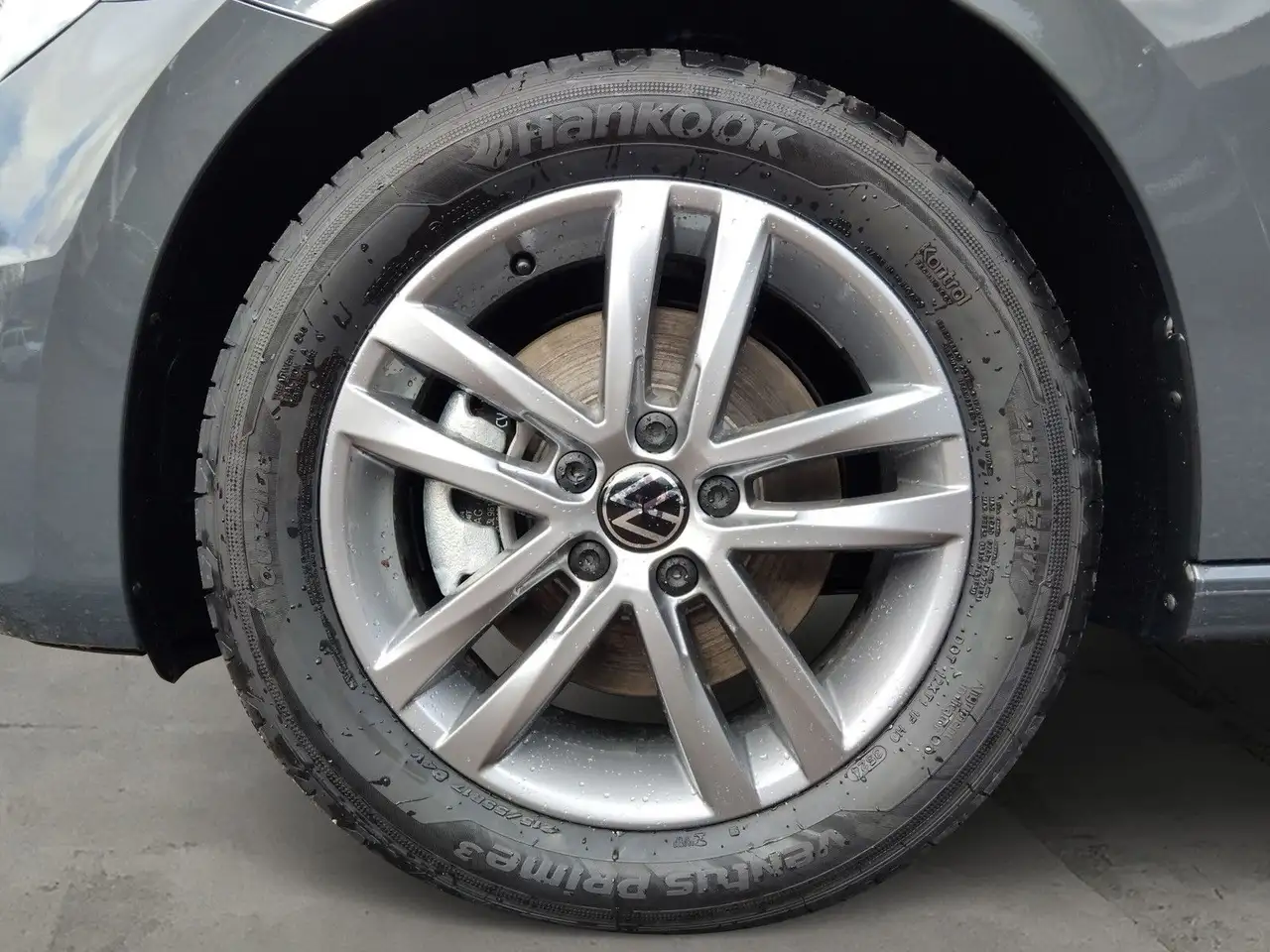 Volkswagen Touran 8