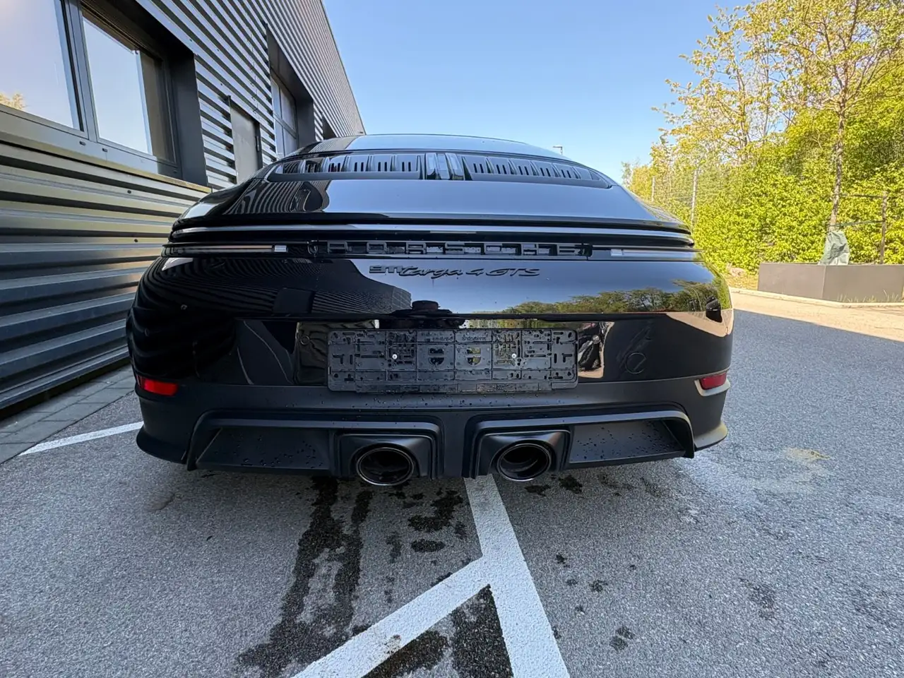 Porsche 992 911 4