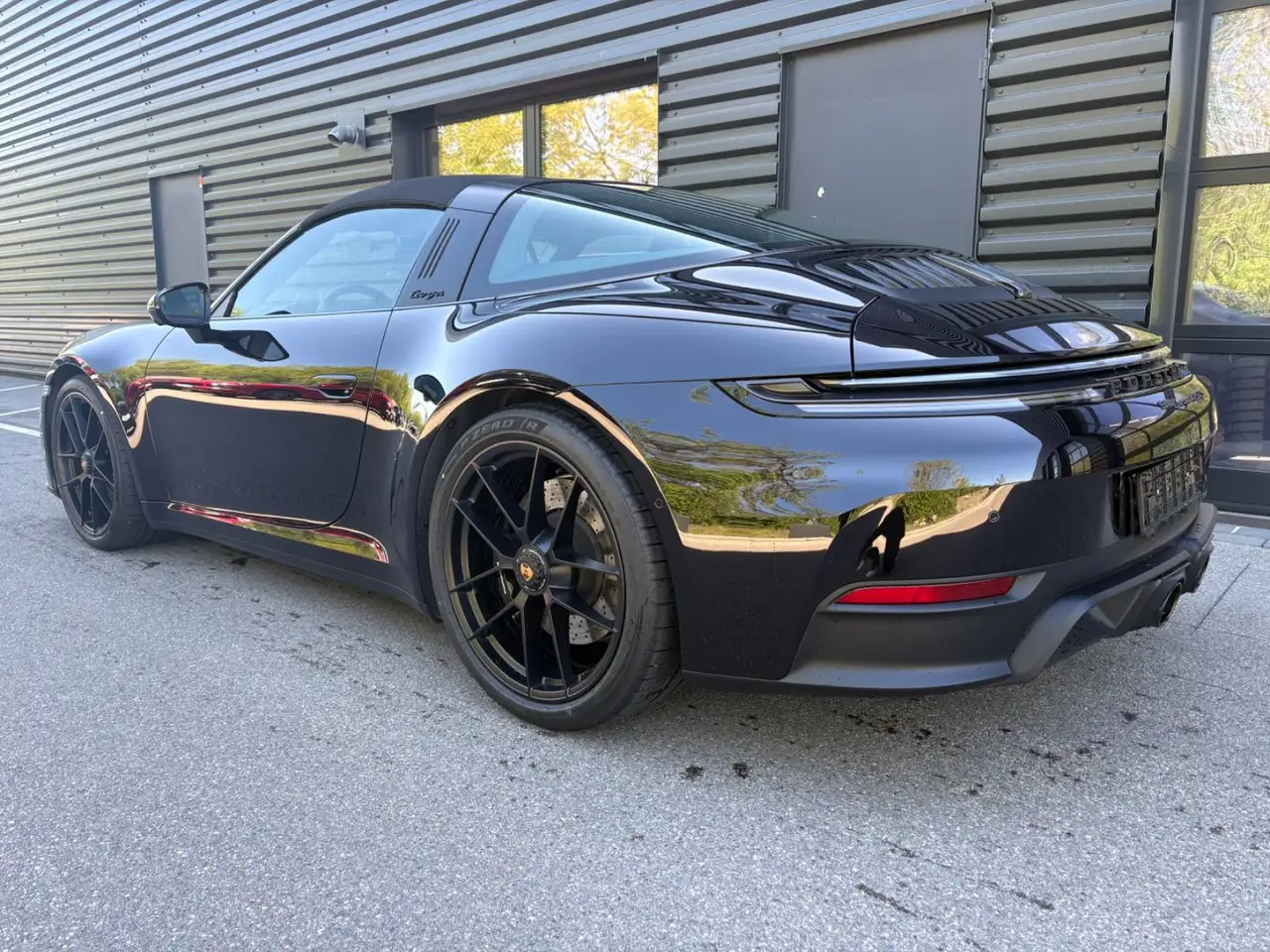 Porsche 992 911 8
