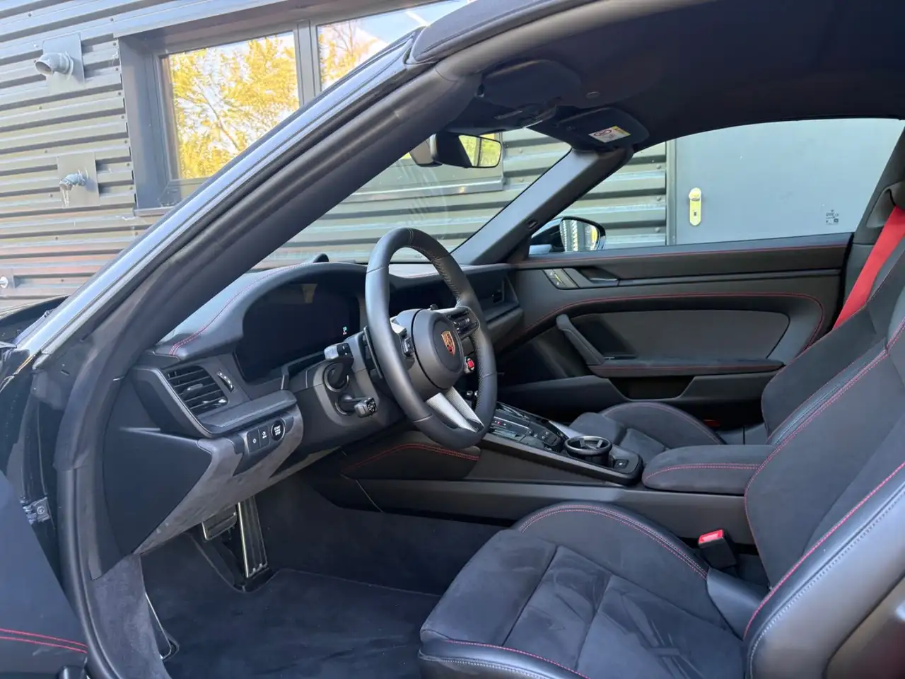 Porsche 992 911 13