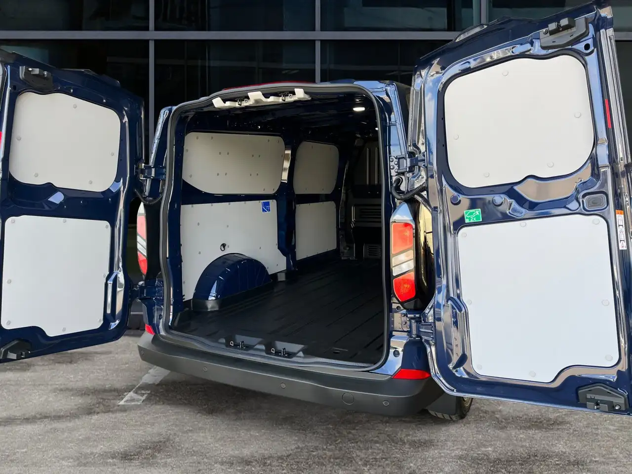 Ford Transit 10