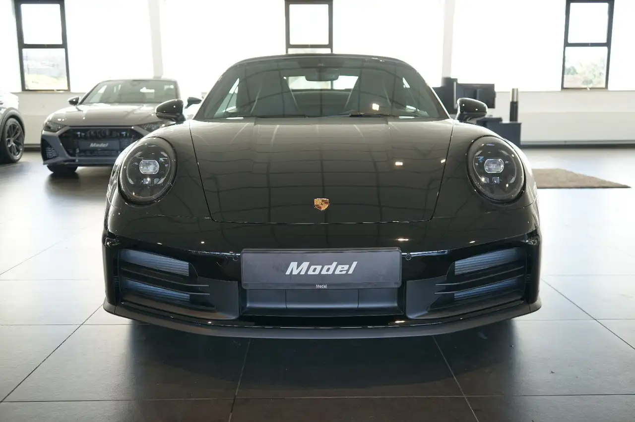 Porsche 992 5