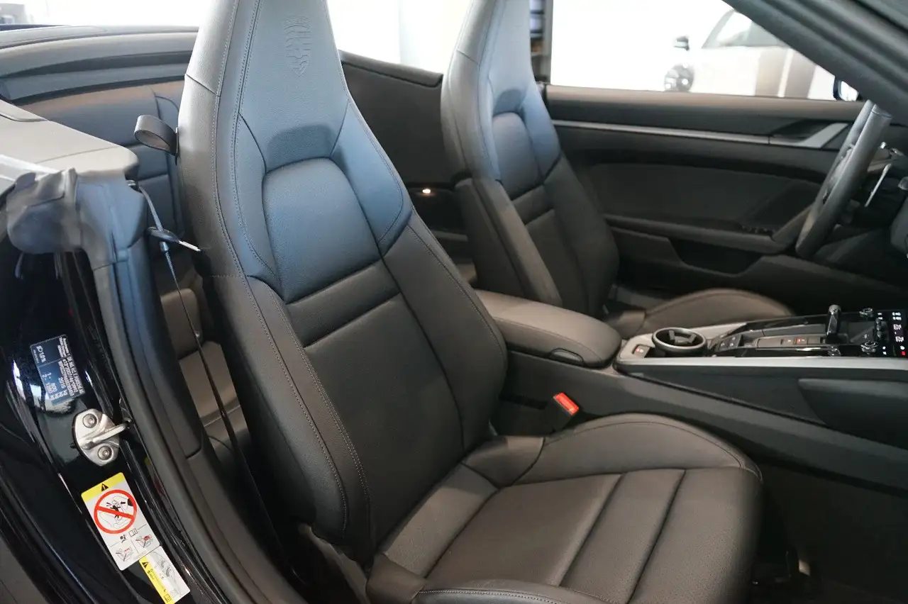 Porsche 992 10