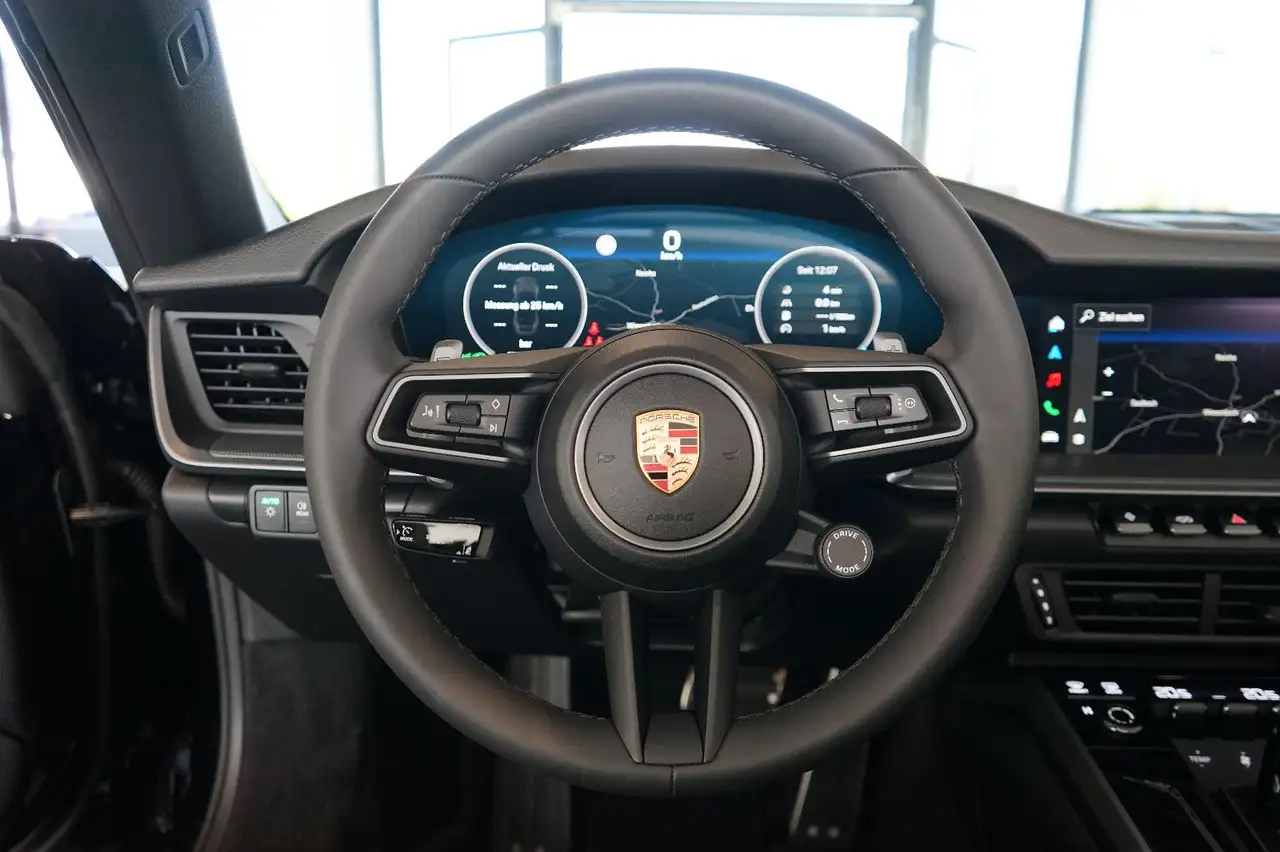 Porsche 992 13