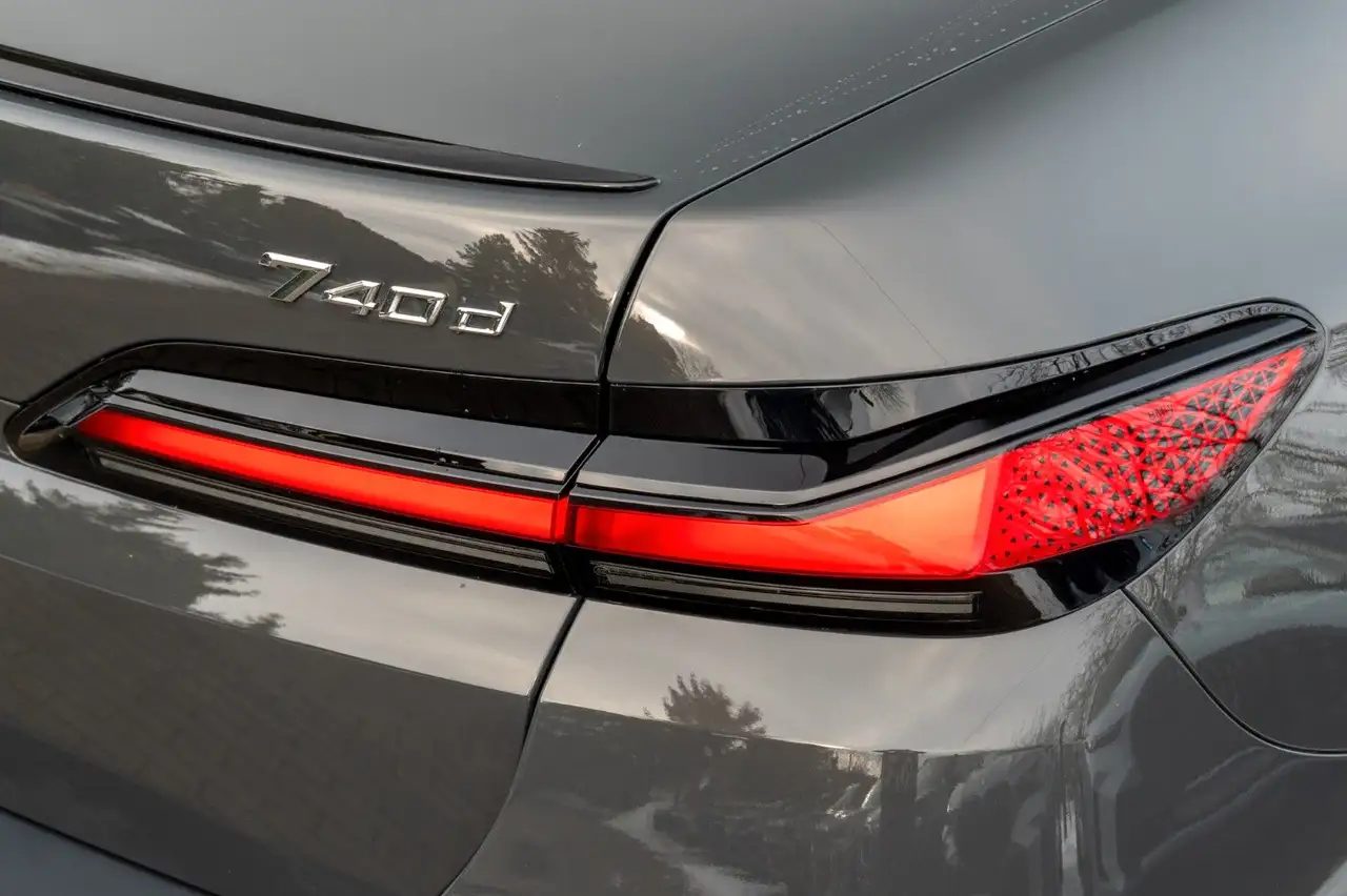 BMW 740 7