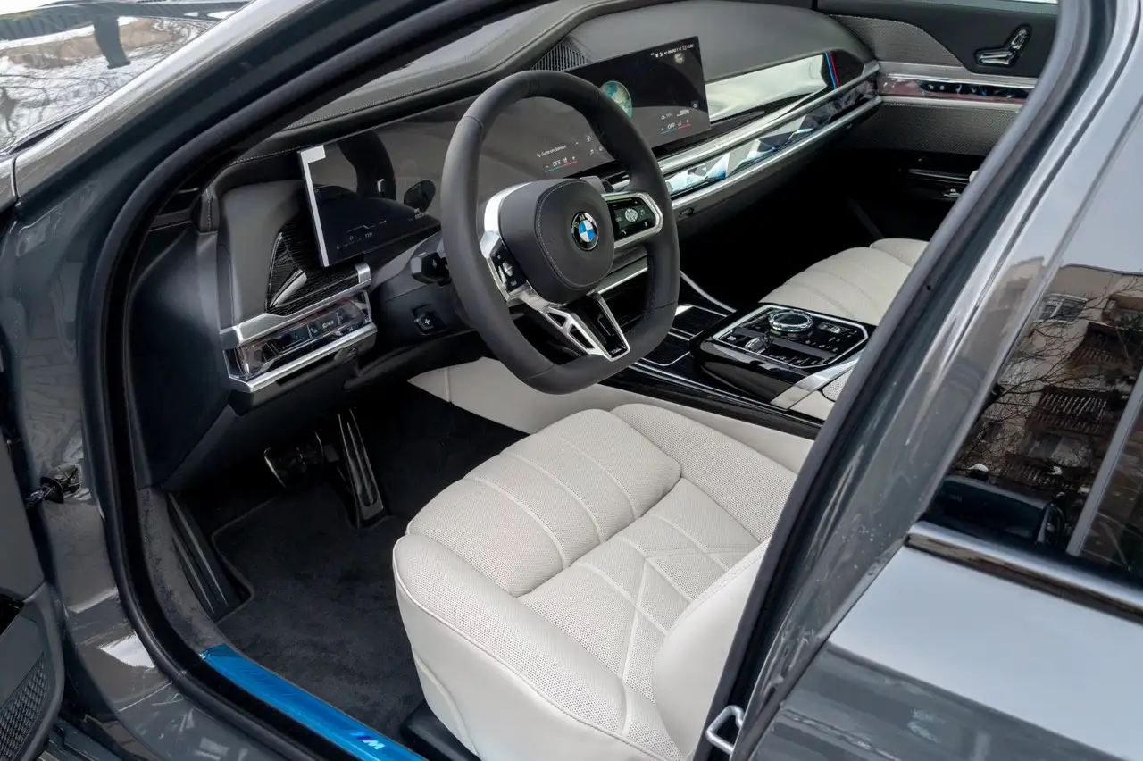 BMW 740 11