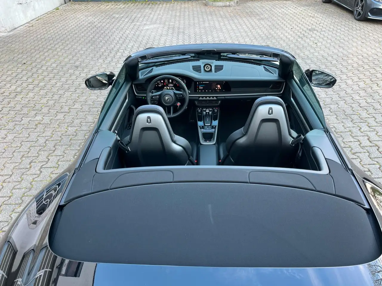 Porsche 992 11