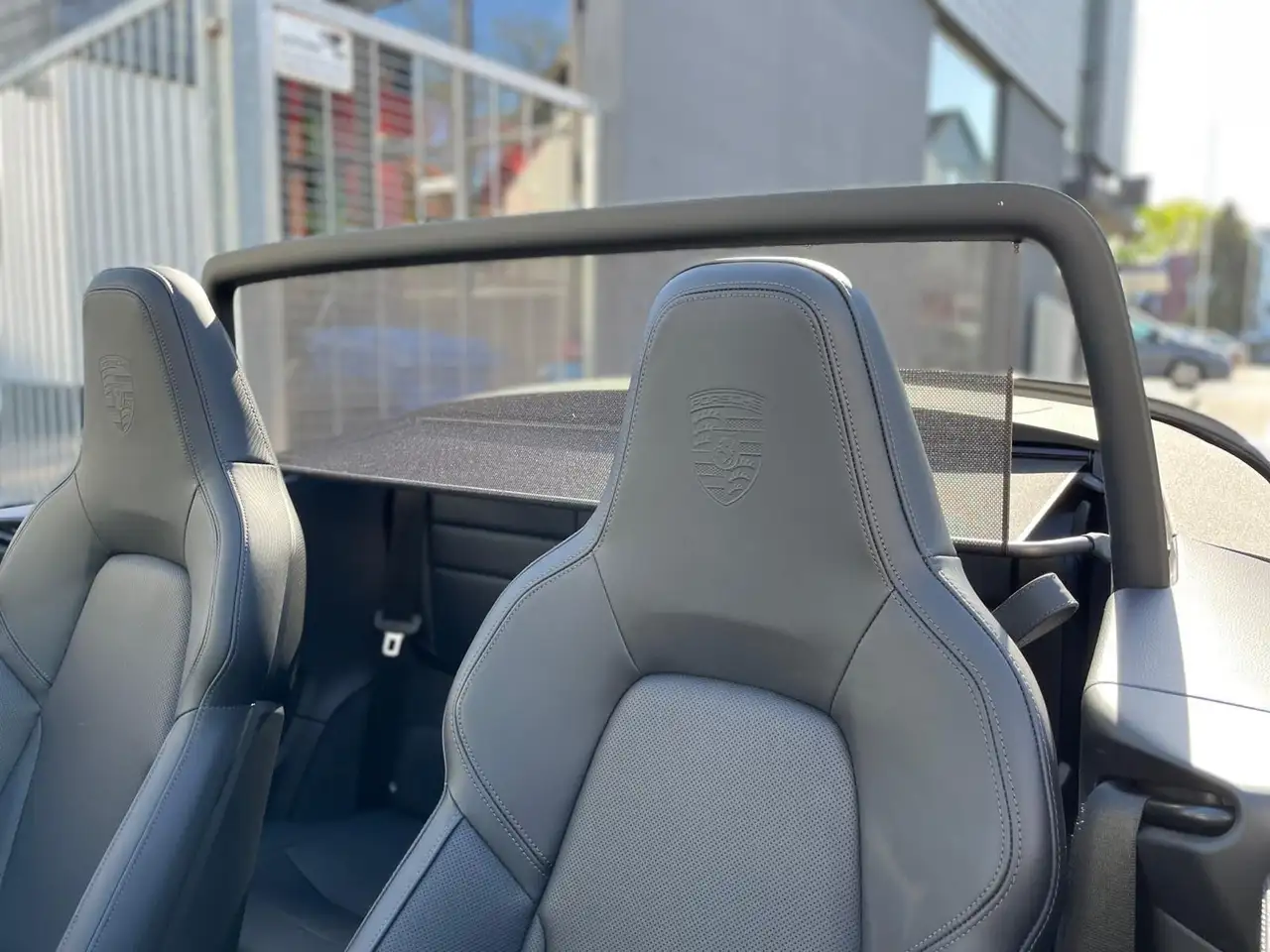 Porsche 992 911 11