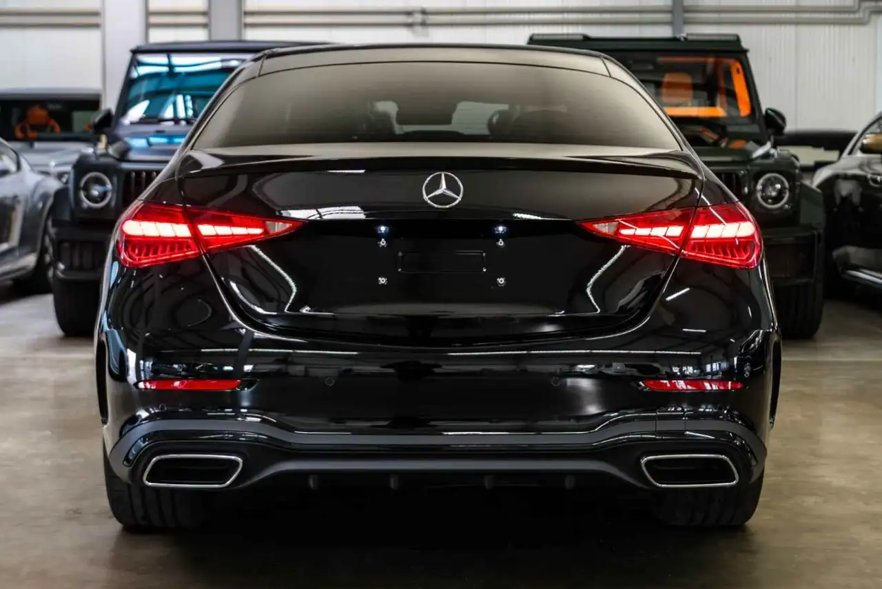 Mercedes-Benz C 300 15
