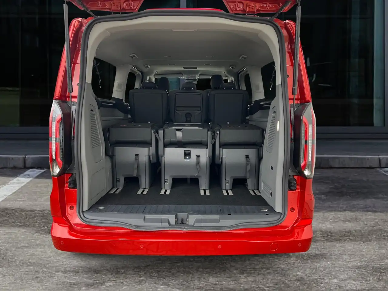 Ford Tourneo 10