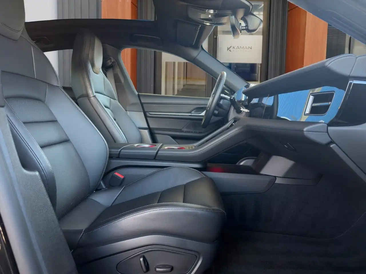 Porsche Taycan 5