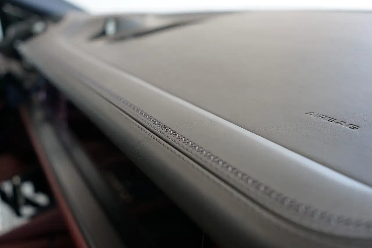 Porsche Cayenne 16