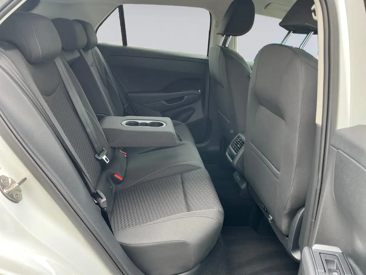 Volkswagen T-Roc 8