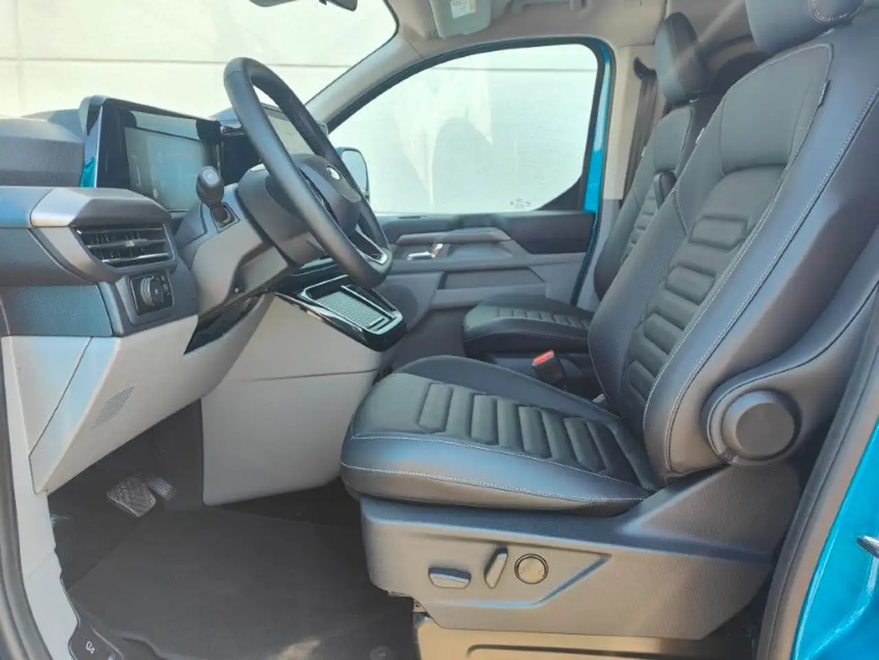 Ford Tourneo 10