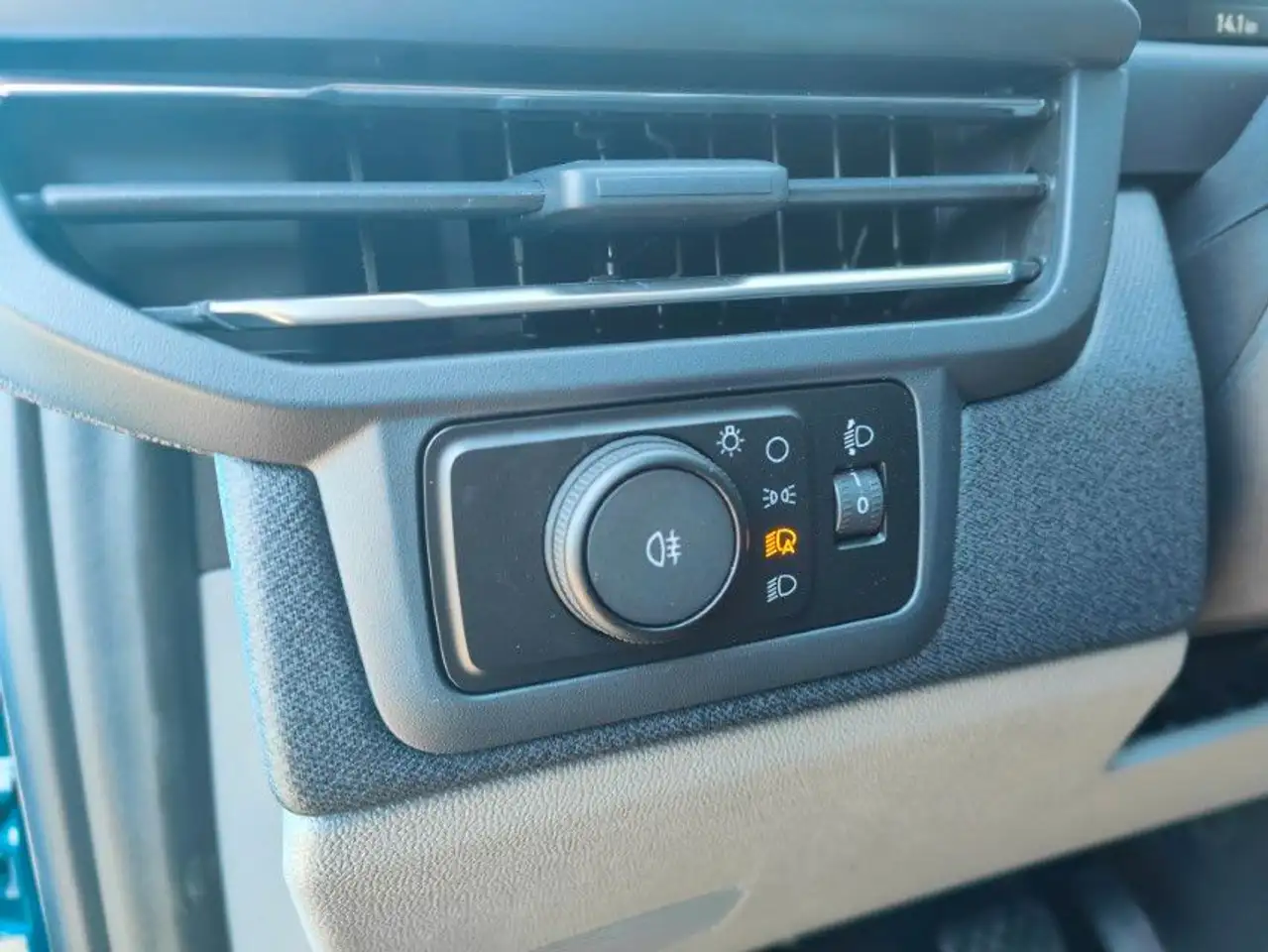 Ford Tourneo 11
