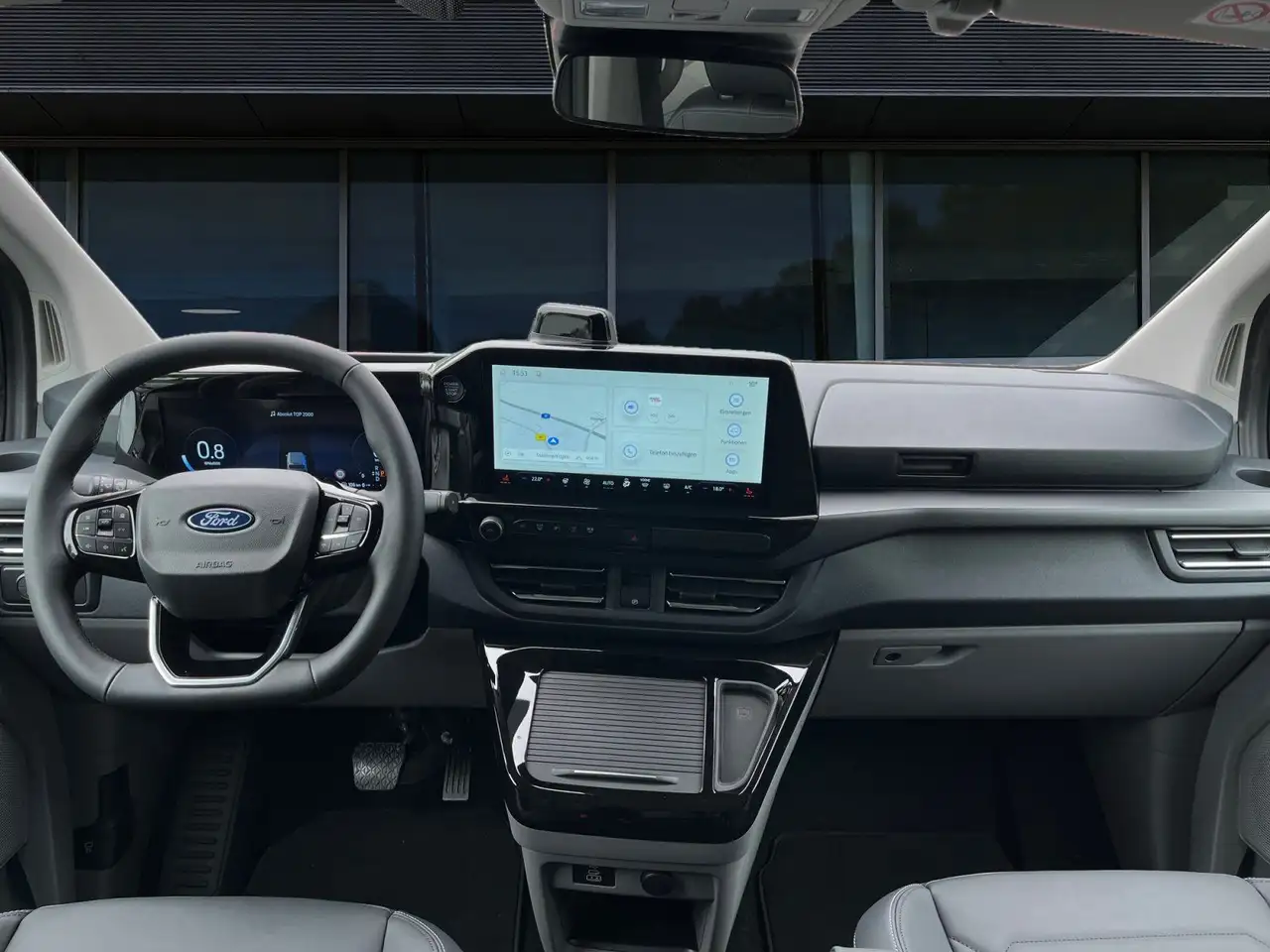 Ford Tourneo 6