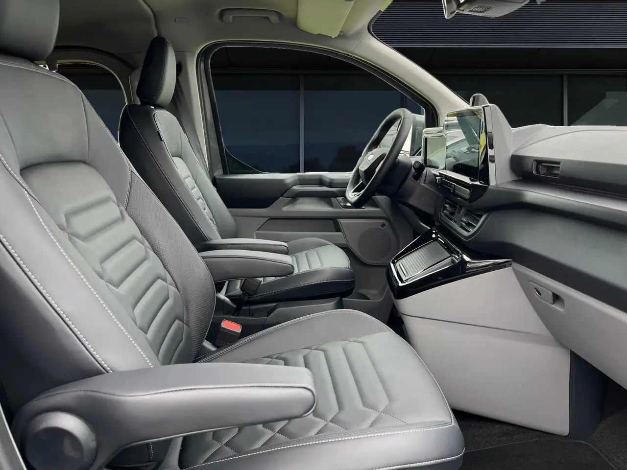 Ford Tourneo 12