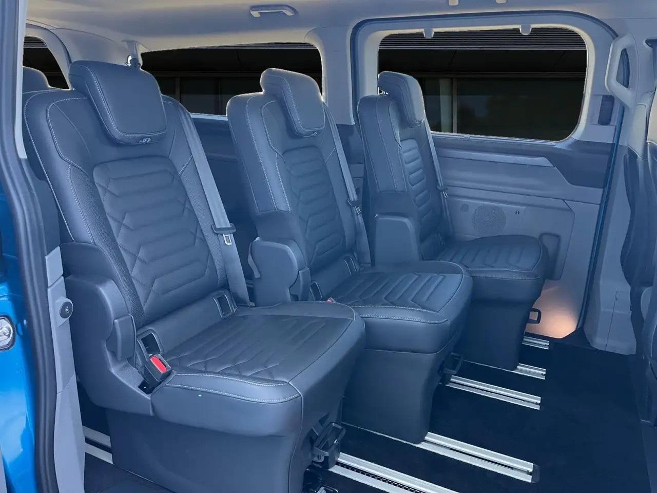Ford Tourneo 8