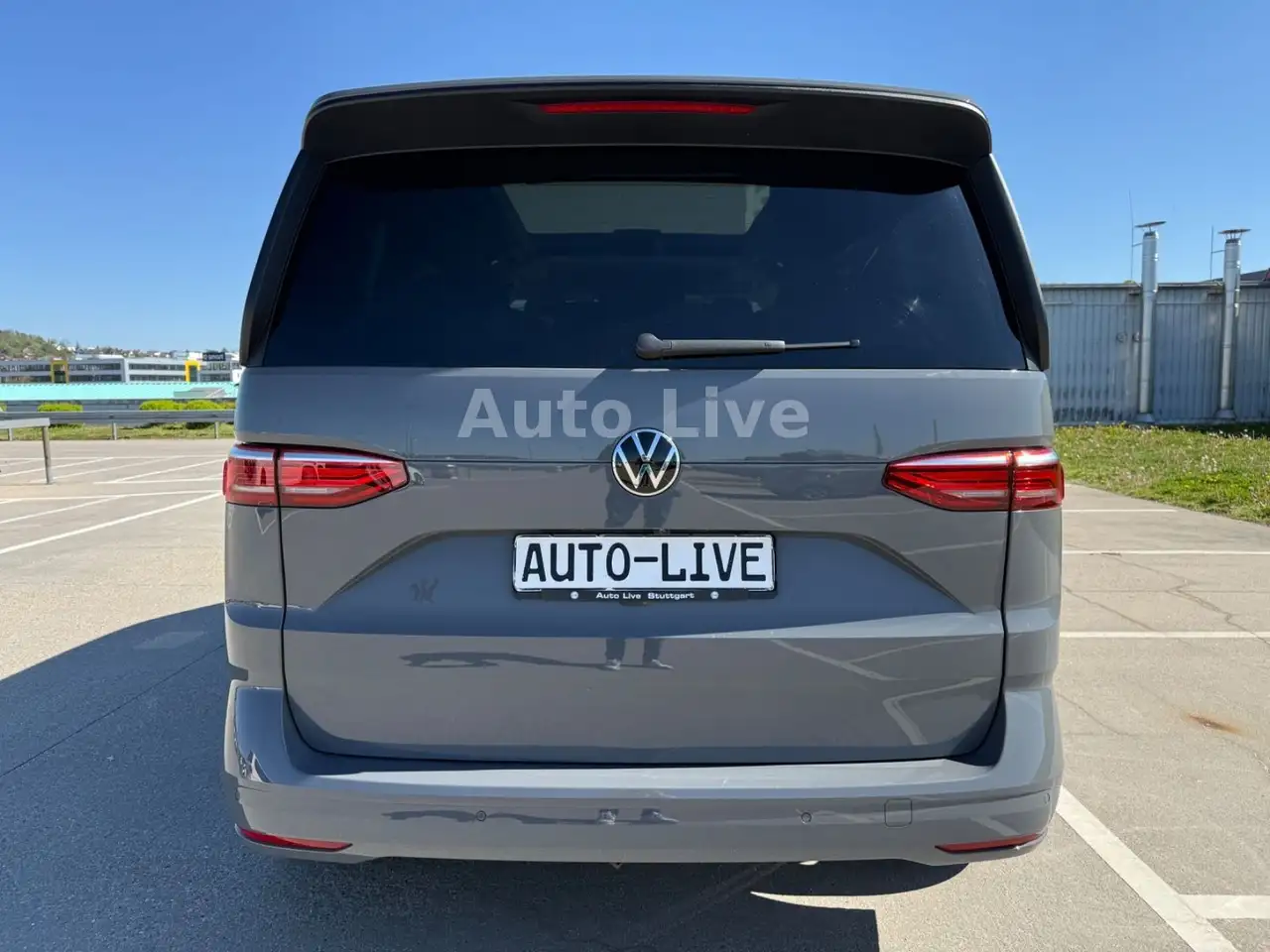 Volkswagen T7 Multivan 4