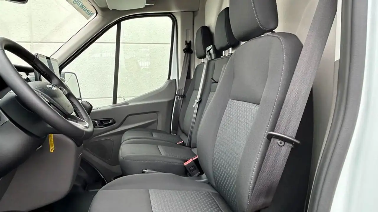 Ford Transit 10