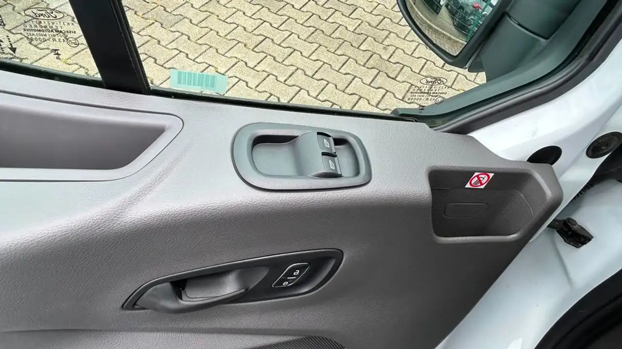 Ford Transit 11