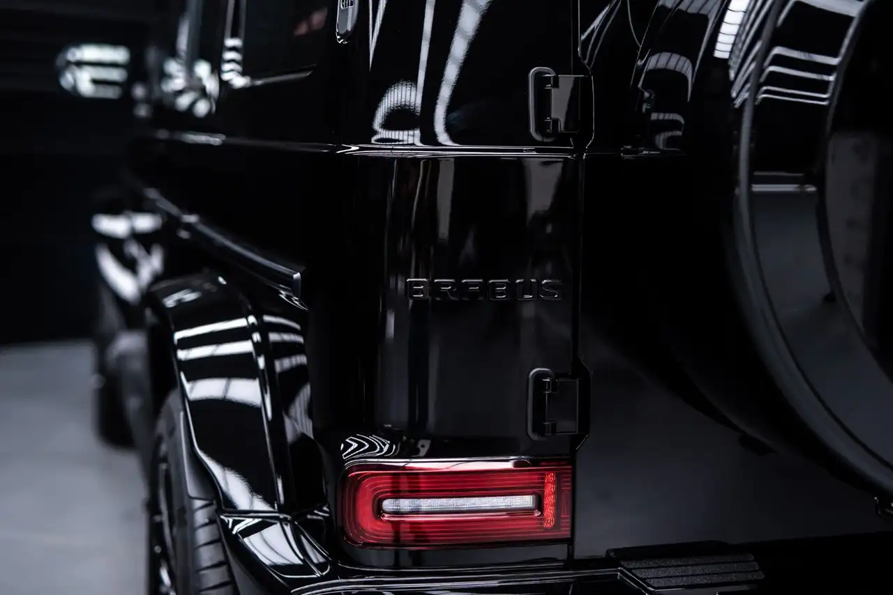 Mercedes-Benz G 63 8