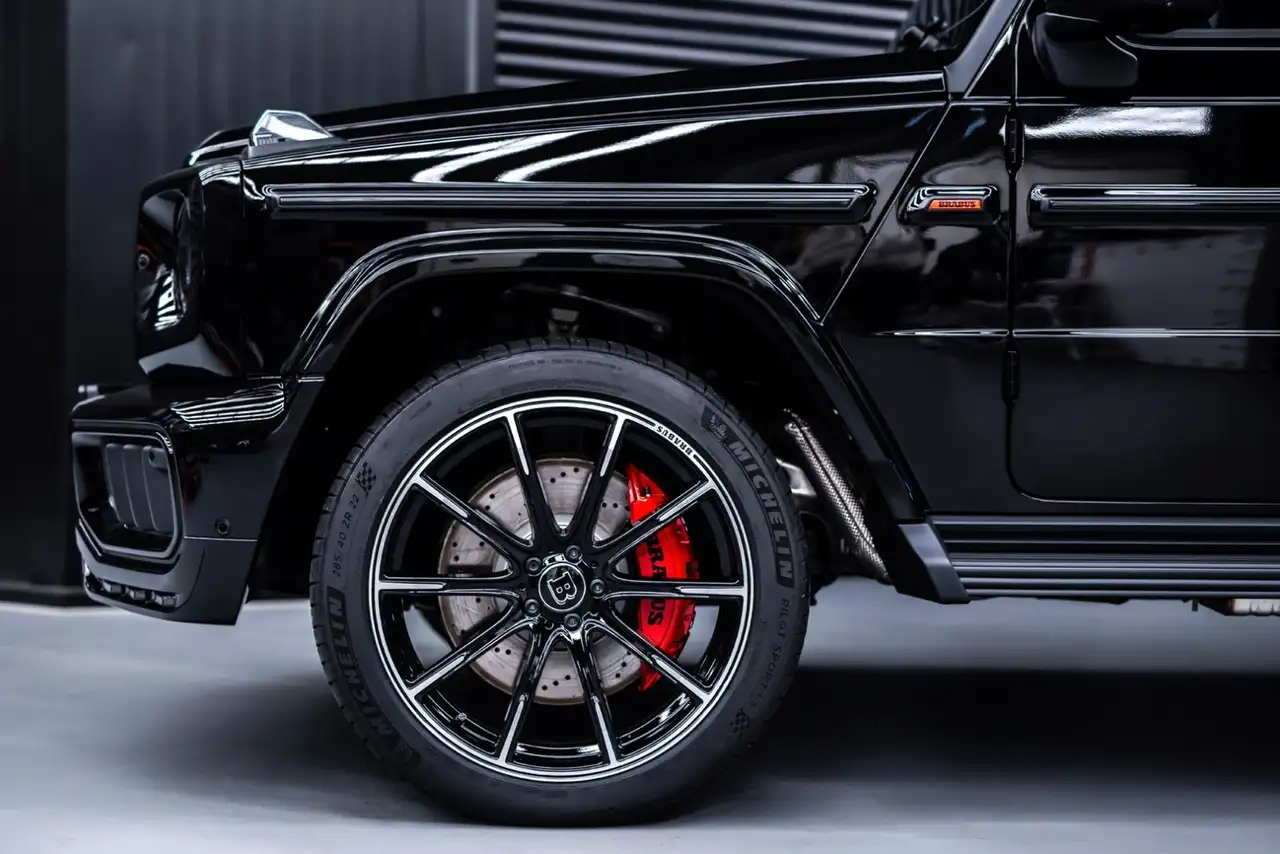 Mercedes-Benz G 63 9