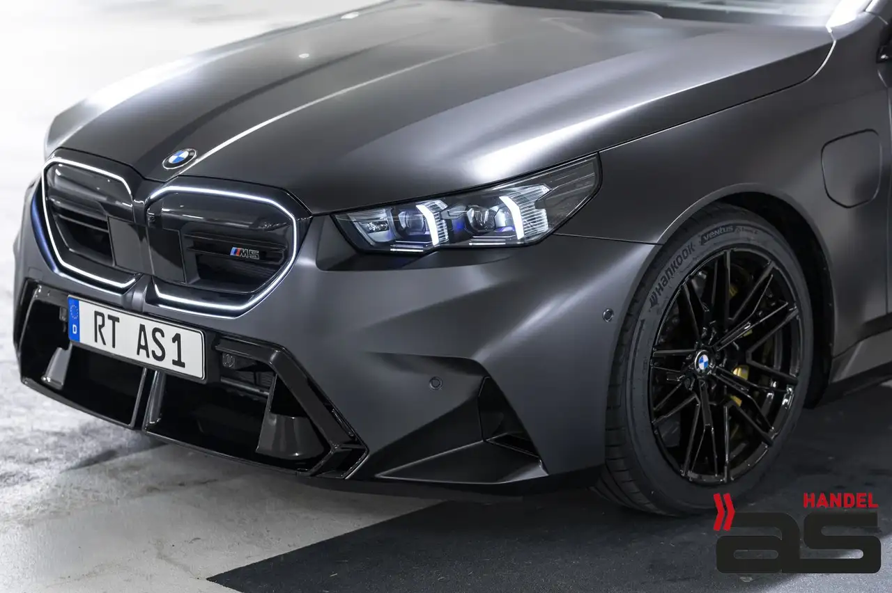 BMW M5 8