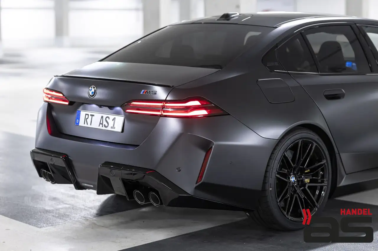 BMW M5 9