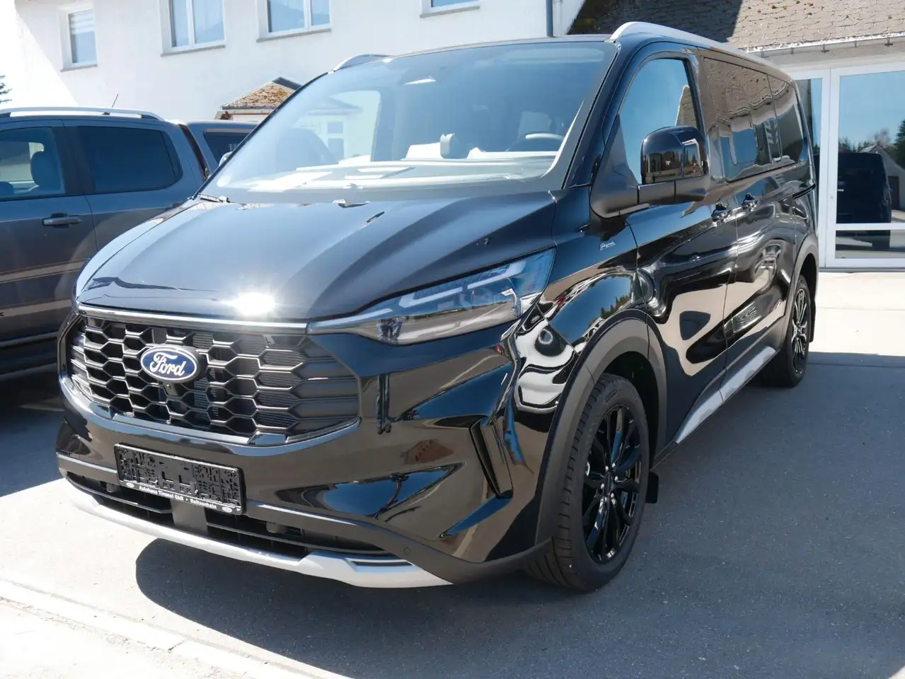 Ford Tourneo 4