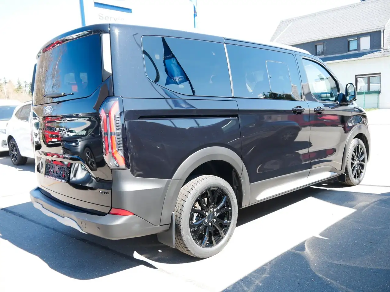 Ford Tourneo 8