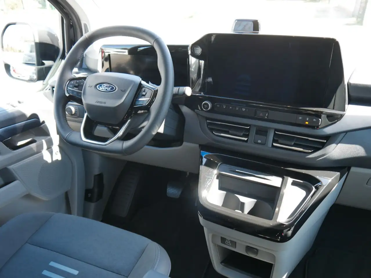 Ford Tourneo 10