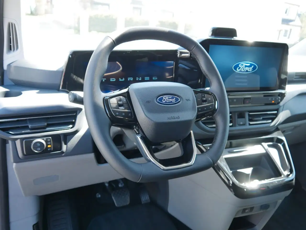 Ford Tourneo 12