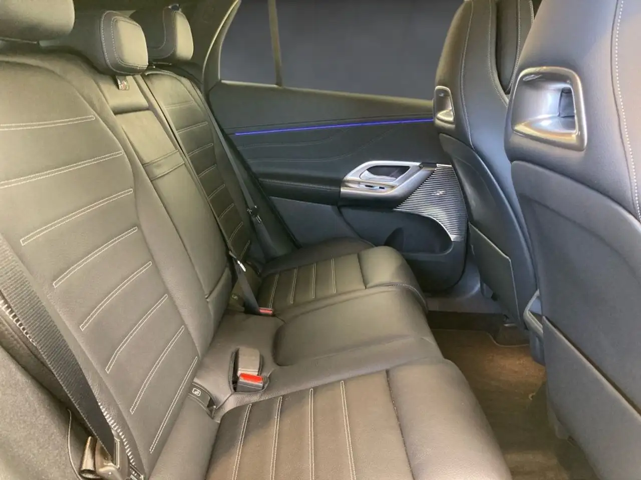 Mercedes-Benz GLC 400 13