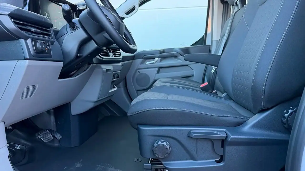 Ford Transit 13