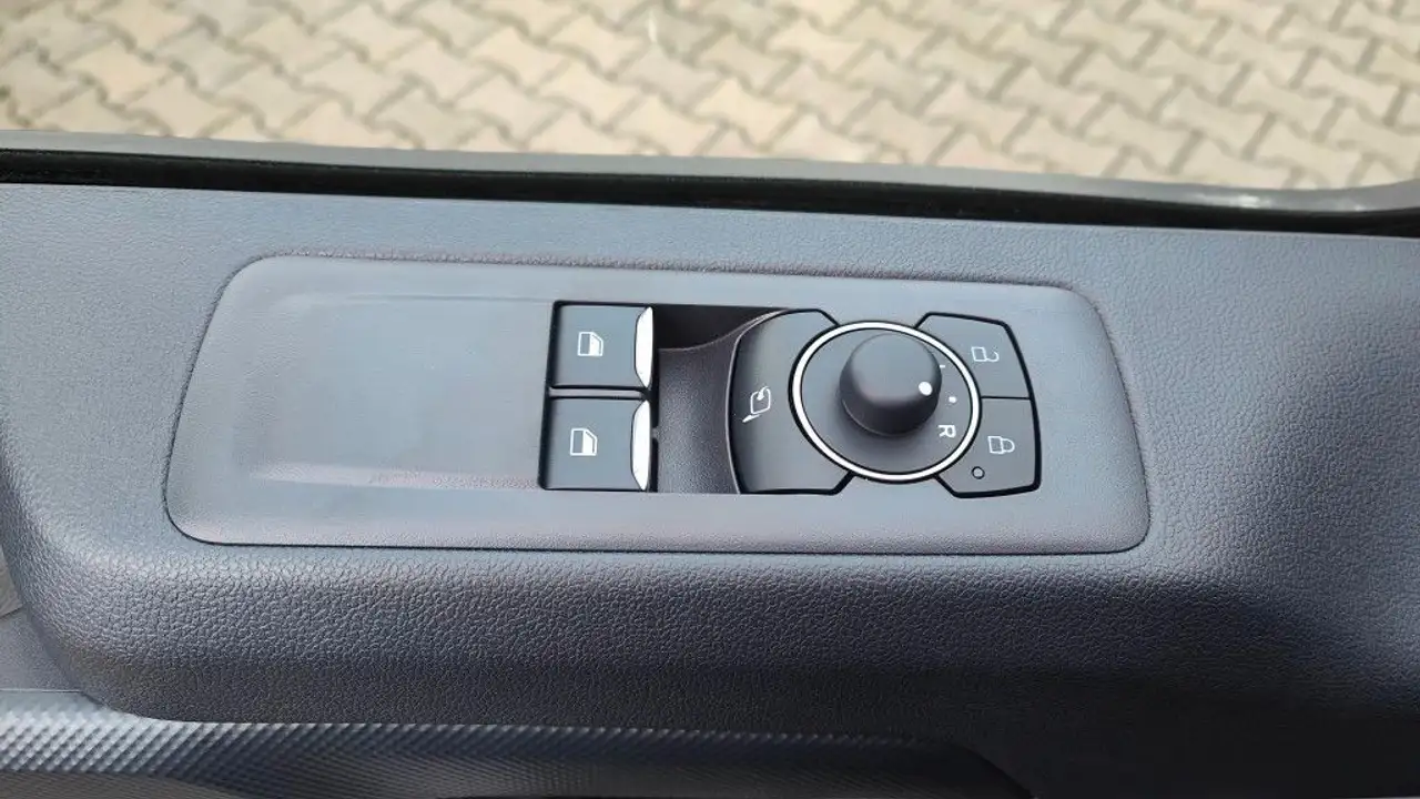 Ford Transit 14